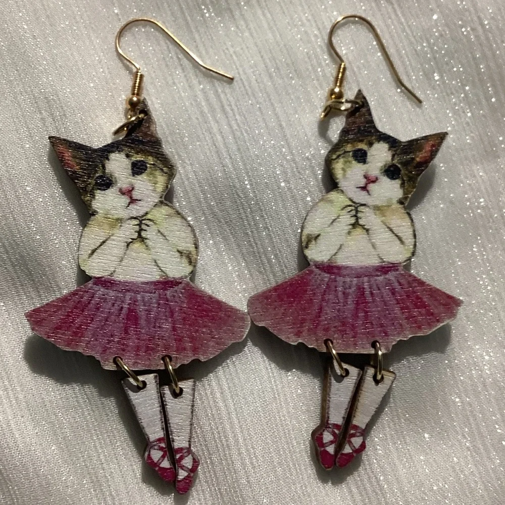 😺-Lightweight Wooden Ballerina Cat Hook Drop Dangle Earrings